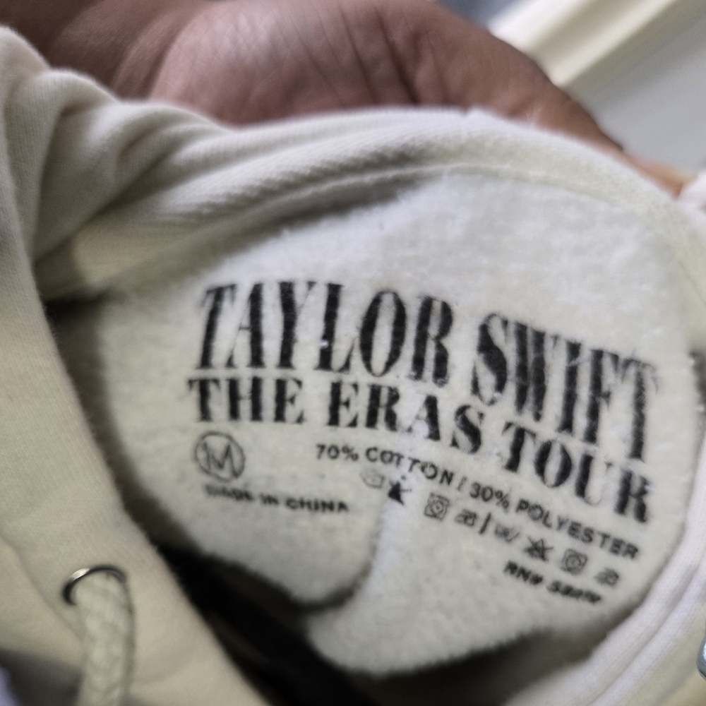 Taylor Swift The‎ Eras Tour Official Hoodie – Size Medium, Cream - Picture 7 of 7